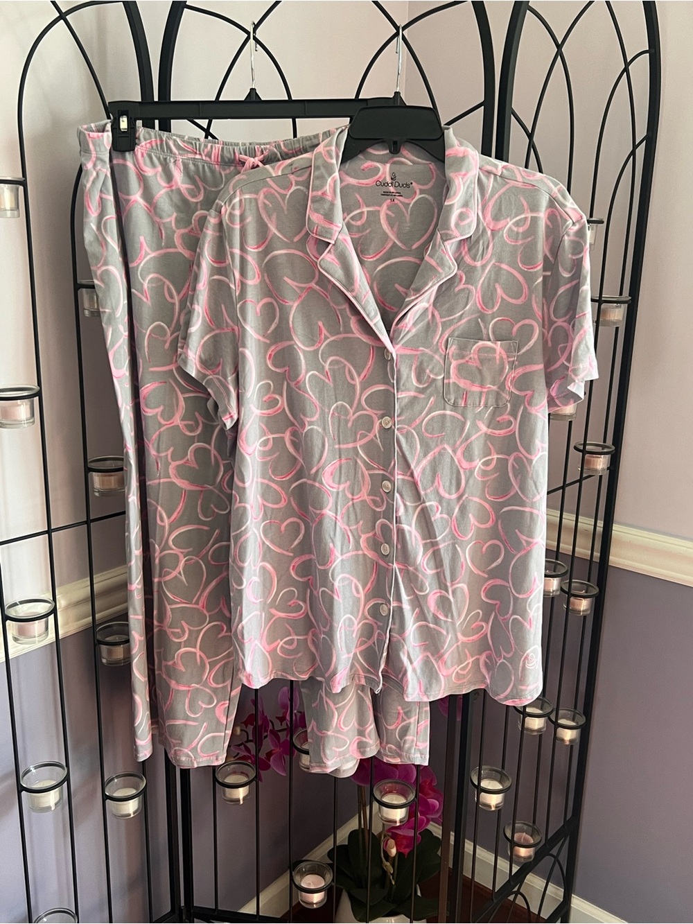 Cuddl Duds Pink Heart-Print Short-Sleeve Pajama Set on Gray